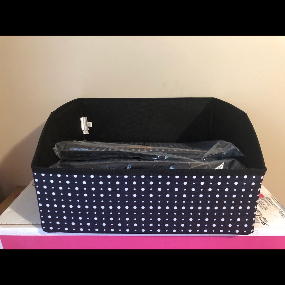 Thirty-one your way display bin